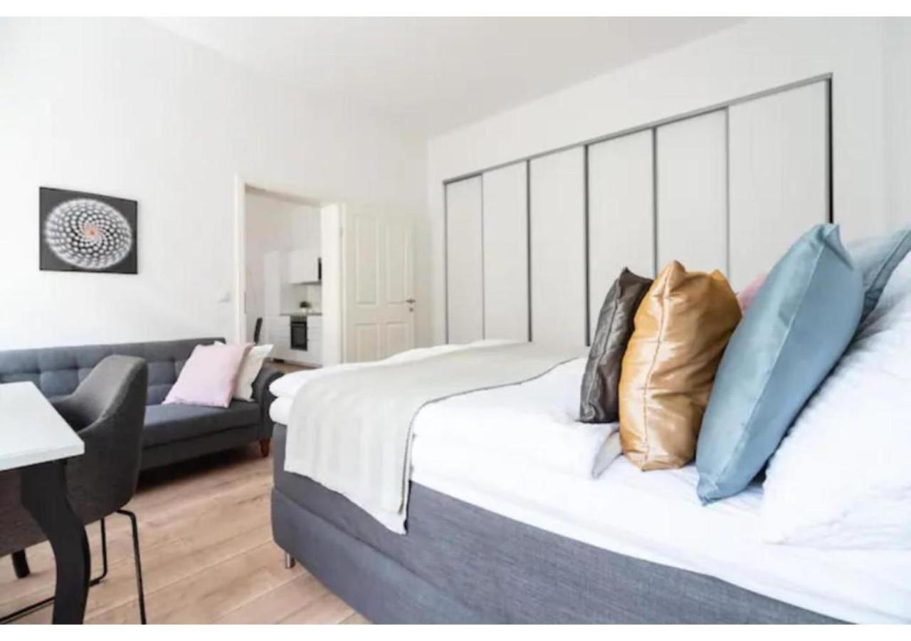 Luxurious And Bright, 5 Min To City Center Apartman Bécs Kültér fotó