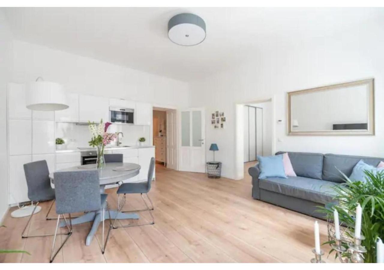 Luxurious And Bright, 5 Min To City Center Apartman Bécs Kültér fotó