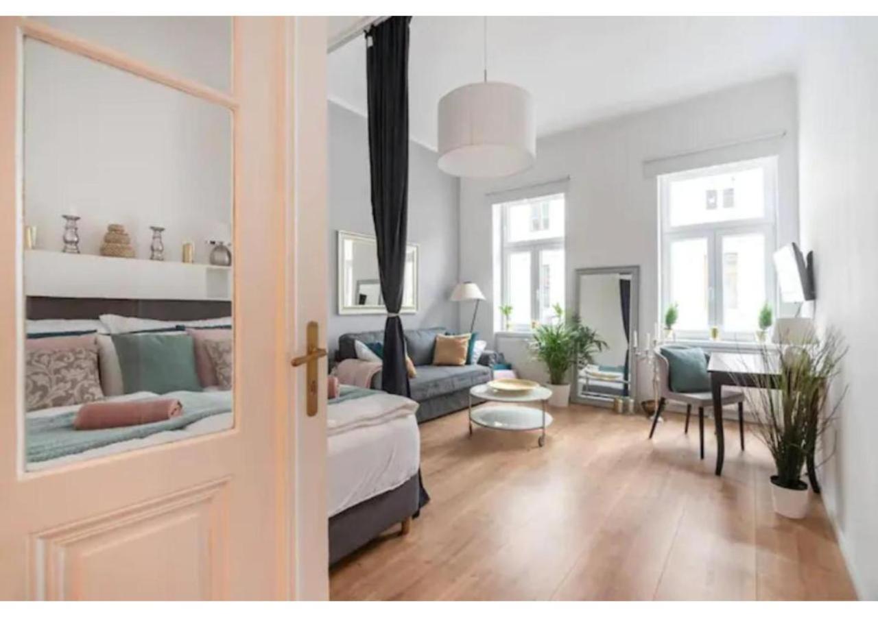 Luxurious And Bright, 5 Min To City Center Apartman Bécs Kültér fotó