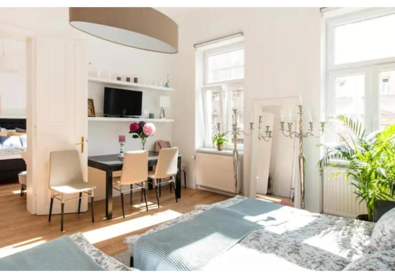 Luxurious And Bright, 5 Min To City Center Apartman Bécs Kültér fotó