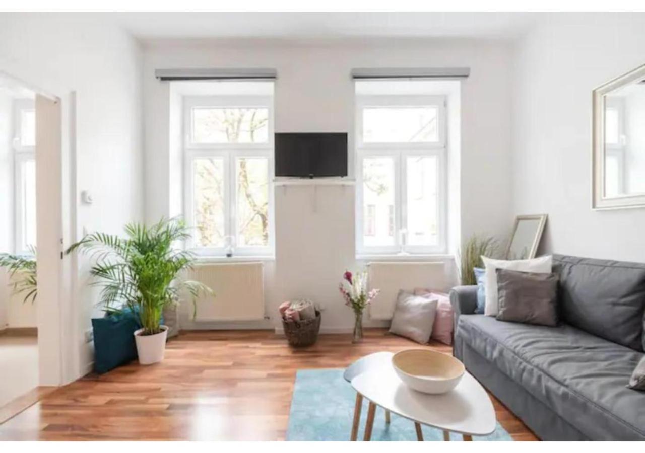 Luxurious And Bright, 5 Min To City Center Apartman Bécs Kültér fotó