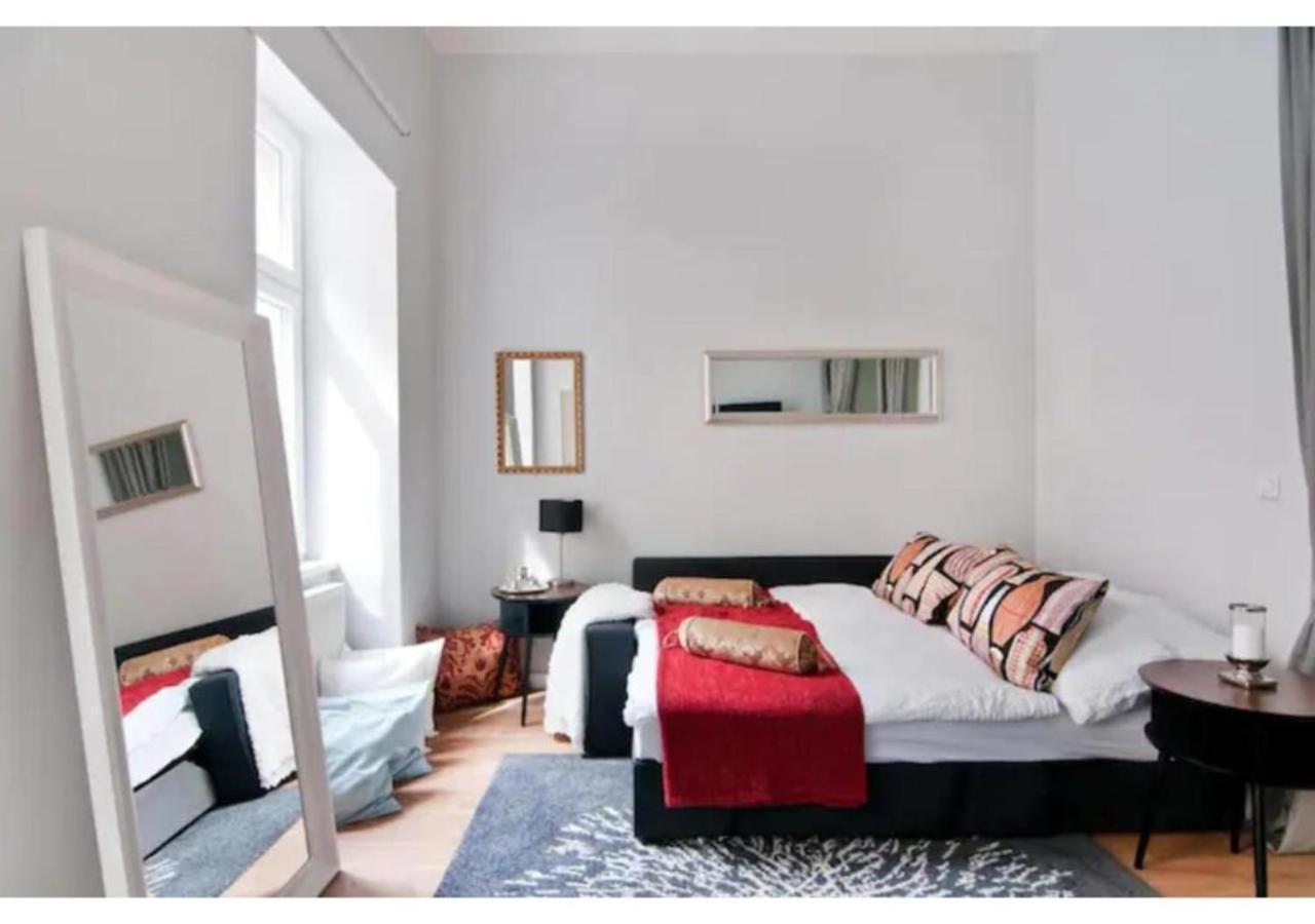 Luxurious And Bright, 5 Min To City Center Apartman Bécs Kültér fotó