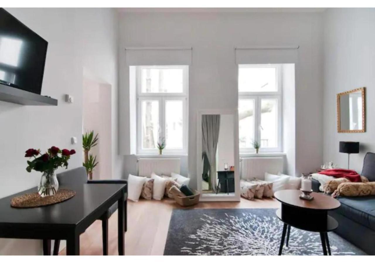 Luxurious And Bright, 5 Min To City Center Apartman Bécs Kültér fotó