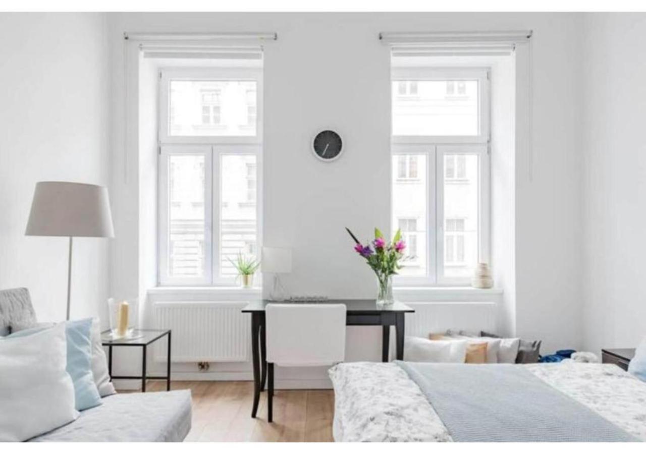 Luxurious And Bright, 5 Min To City Center Apartman Bécs Kültér fotó